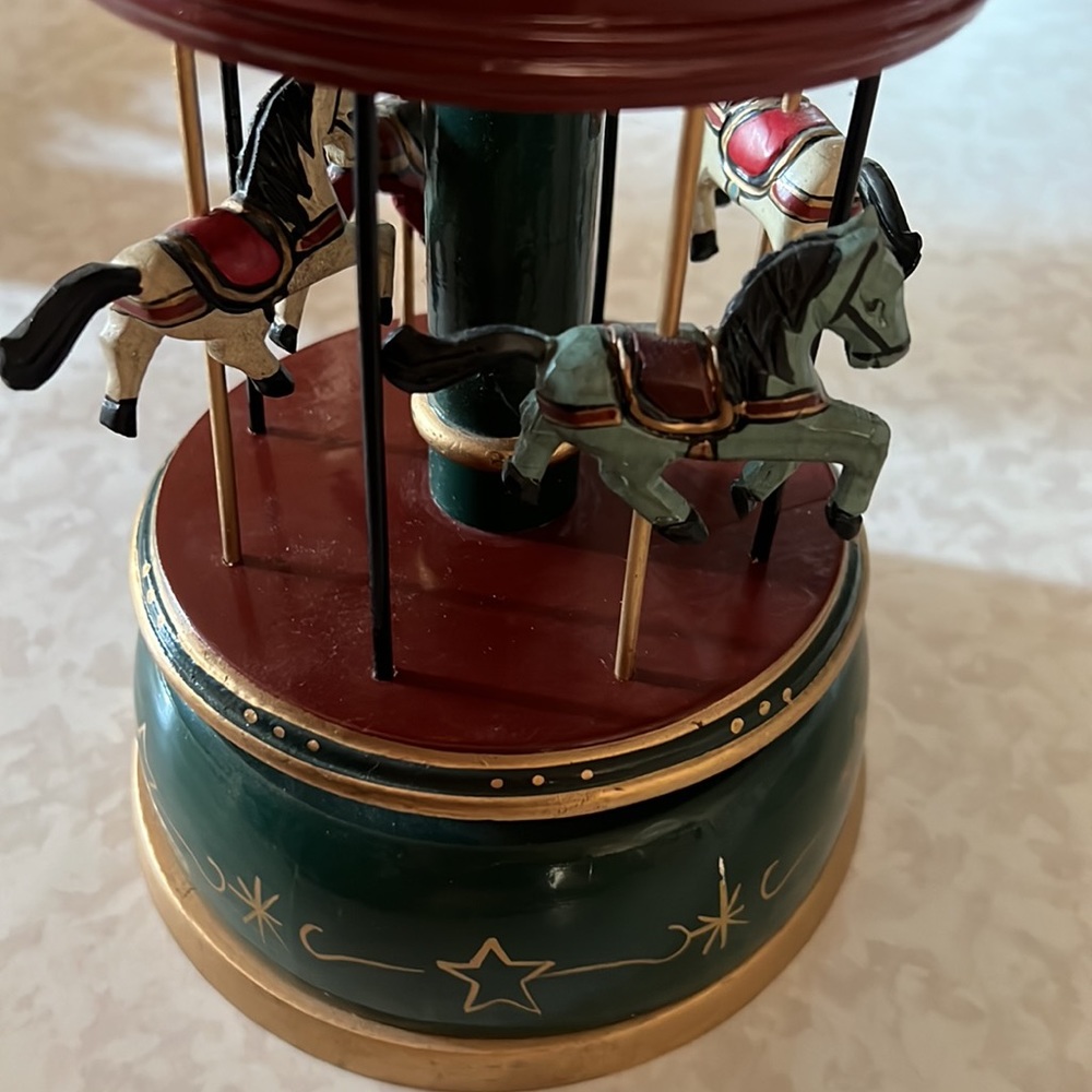 Musical Carousel | Timeless Piece - Picture 4 of 6